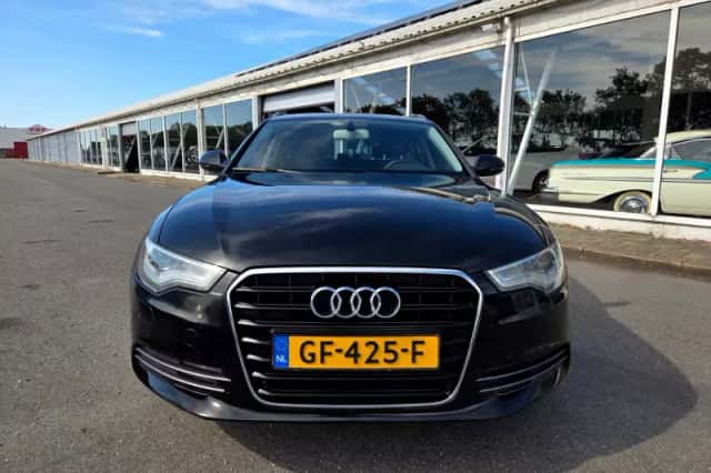 Audi A6 (2011) thumbnail 4