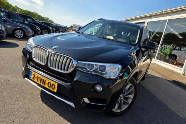 BMW X3 (2014) thumbnail 3
