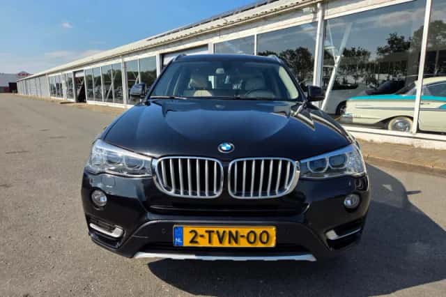 BMW X3 (2014) thumbnail 4