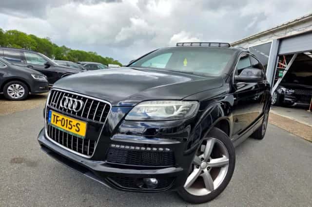 Audi Q7 (2011) thumbnail 3