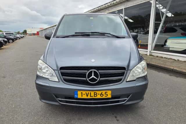 Mercedes-Benz Vito (2011) thumbnail 4