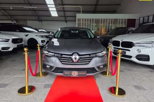 Renault Talisman (2017) thumbnail 1