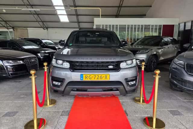 Land Rover Range Rover Sport (2016) thumbnail 1