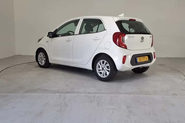 Kia Picanto (2018) thumbnail 6