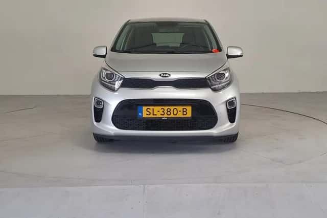 Kia Picanto (2018) thumbnail 6