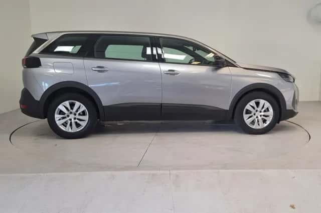 Peugeot 5008 (2024) thumbnail 5