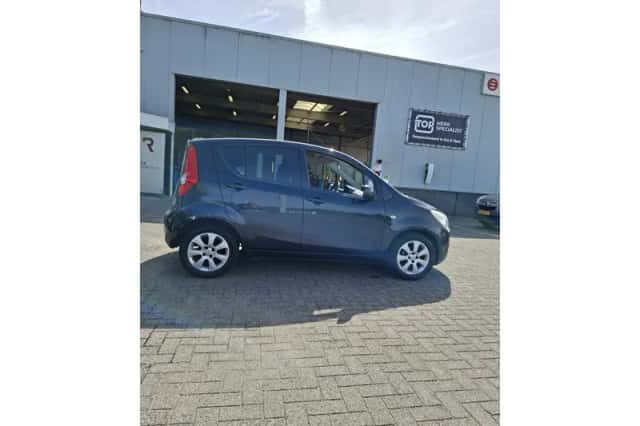 Opel Agila (2009) thumbnail 5