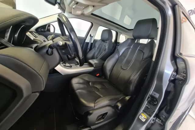 Land Rover Range Rover Evoque (2015) thumbnail 5