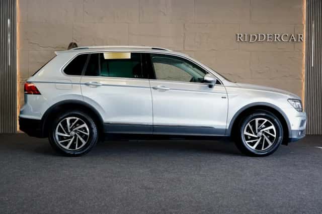 Volkswagen Tiguan (2019) thumbnail 4