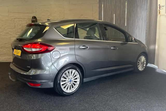 Ford C-Max (2016) thumbnail 2