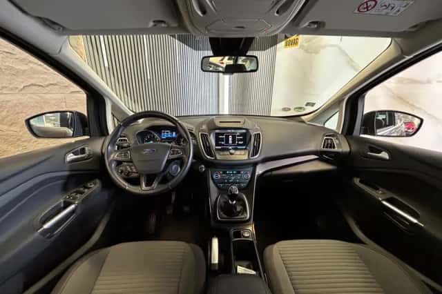 Ford C-Max (2016) thumbnail 3
