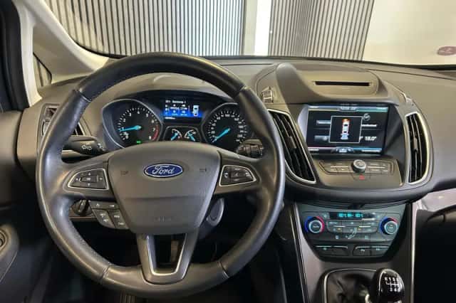 Ford C-Max (2016) thumbnail 4