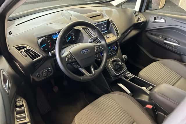 Ford C-Max (2016) thumbnail 5