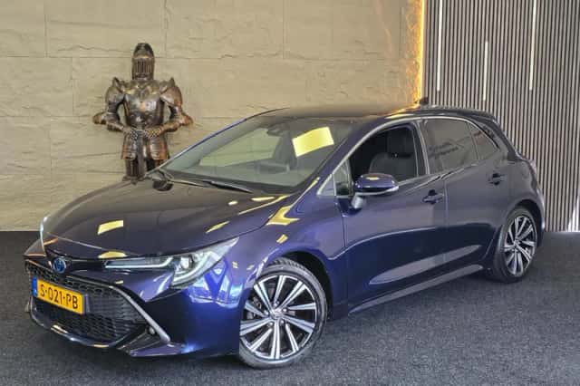 Toyota Corolla (2023) thumbnail 1