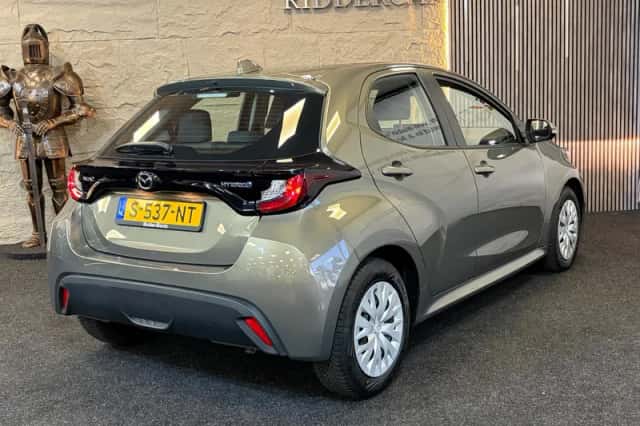 Mazda 2 Hybrid (2023) thumbnail 2