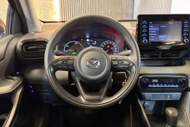 Mazda 2 Hybrid (2023) thumbnail 3