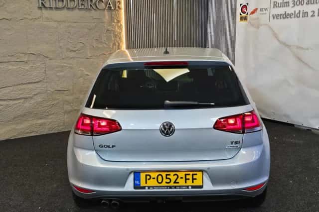 Volkswagen Golf (2017) thumbnail 6