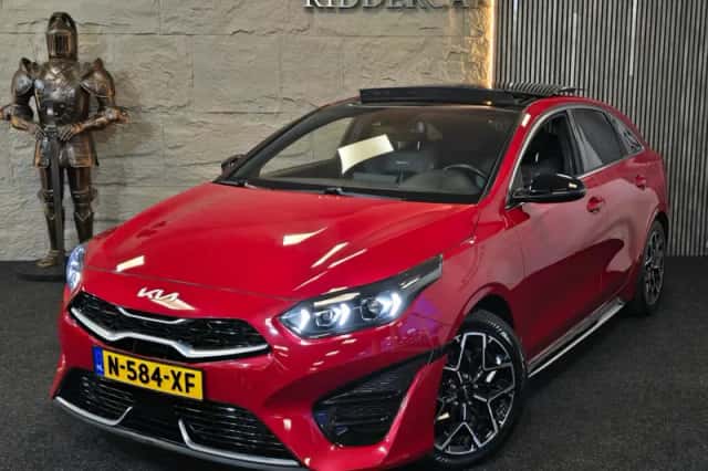 Kia Proceed (2022) thumbnail 1