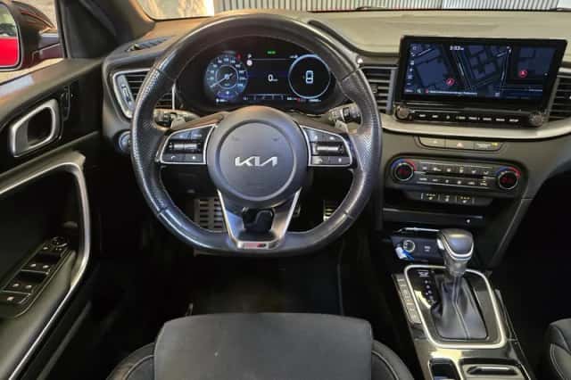 Kia Proceed (2022) thumbnail 3
