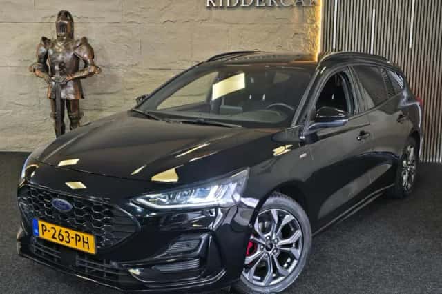 Ford Focus (2022) thumbnail 1