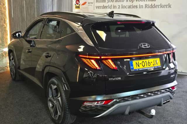 Hyundai Tucson (2022) thumbnail 2