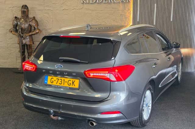 Ford Focus (2019) thumbnail 2