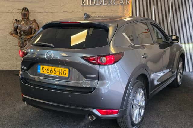 Mazda CX-5 (2021) thumbnail 2