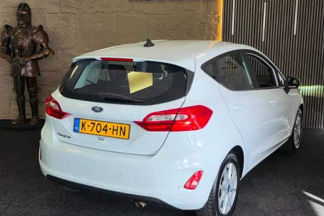 Ford Fiesta (2020) thumbnail 2