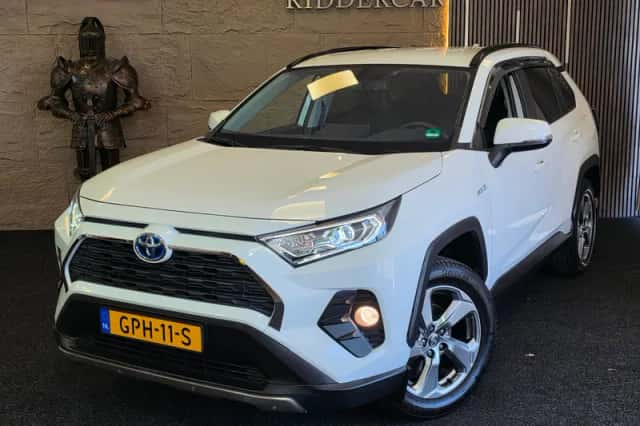 Toyota RAV4 (2021) thumbnail 1