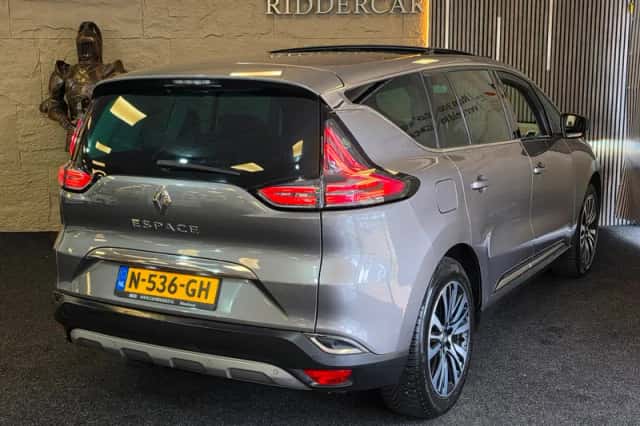 Renault Espace (2018) thumbnail 2