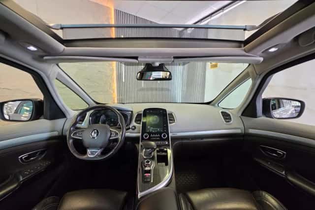 Renault Espace (2018) thumbnail 3
