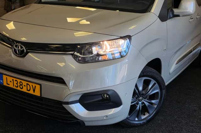 Toyota ProAce City Verso (2021) thumbnail 5