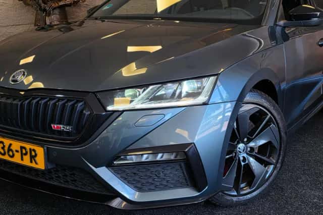Škoda Octavia (2021) thumbnail 4