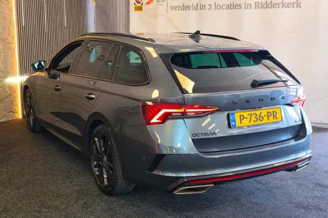 Škoda Octavia (2021) thumbnail 6