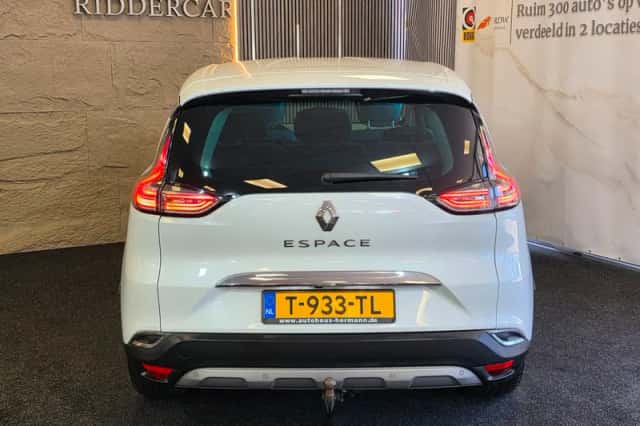 Renault Espace (2017) thumbnail 6