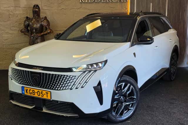 Peugeot 5008 (2025) thumbnail 1