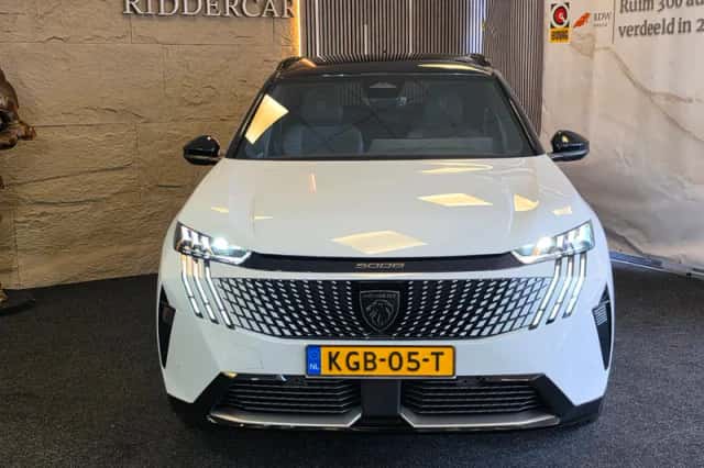 Peugeot 5008 (2025) thumbnail 6