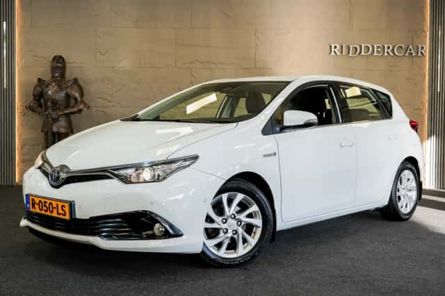 Toyota Auris (2018) thumbnail 1