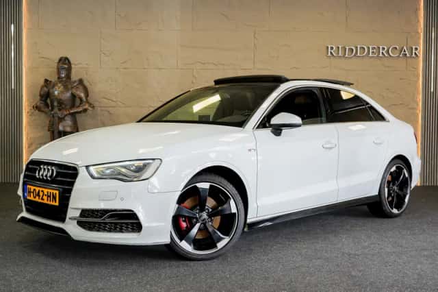 Audi A3 (2015) thumbnail 1