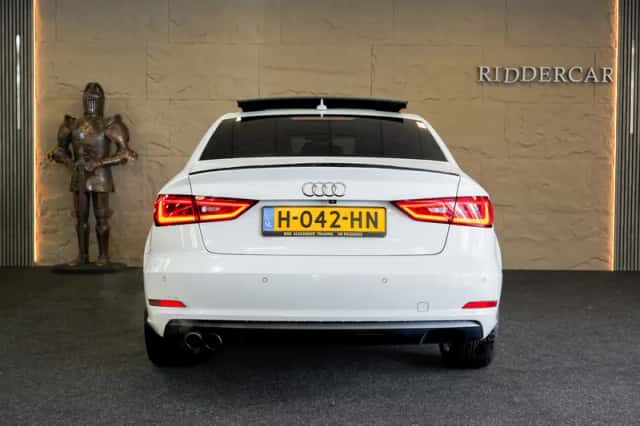 Audi A3 (2015) thumbnail 6