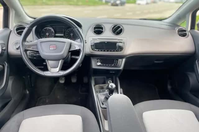 SEAT Ibiza (2012) thumbnail 5