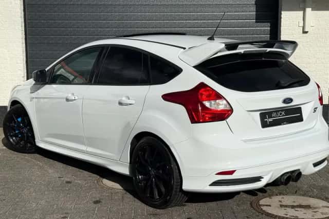 Ford Focus (2013) thumbnail 5