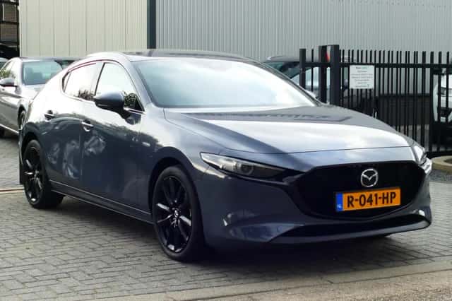 Mazda 3 (2021) thumbnail 1
