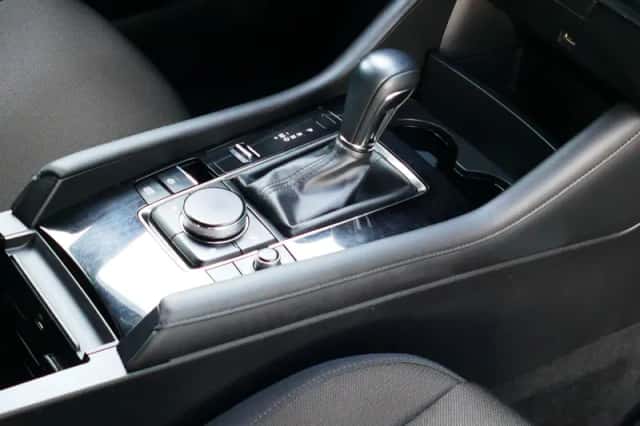 Mazda 3 (2021) thumbnail 5