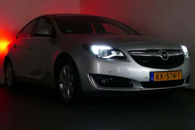 Opel Insignia (2016) thumbnail 3