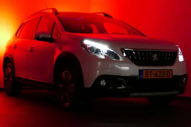 Peugeot 2008 (2018) thumbnail 3