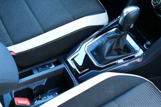 Volkswagen T-Roc (2020) thumbnail 4