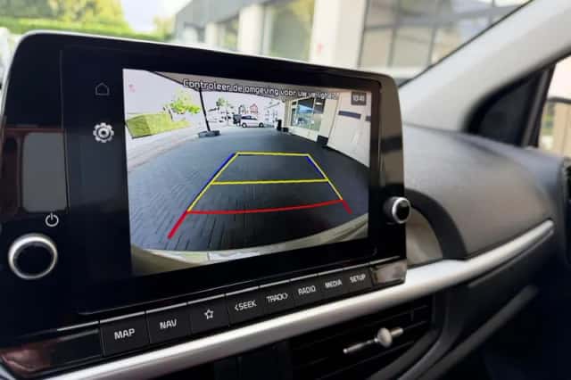 Kia Picanto (2022) thumbnail 5