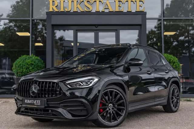Mercedes-Benz GLA-Klasse (2020) thumbnail 1