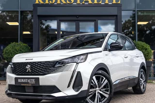 Peugeot 3008 (2022) thumbnail 1